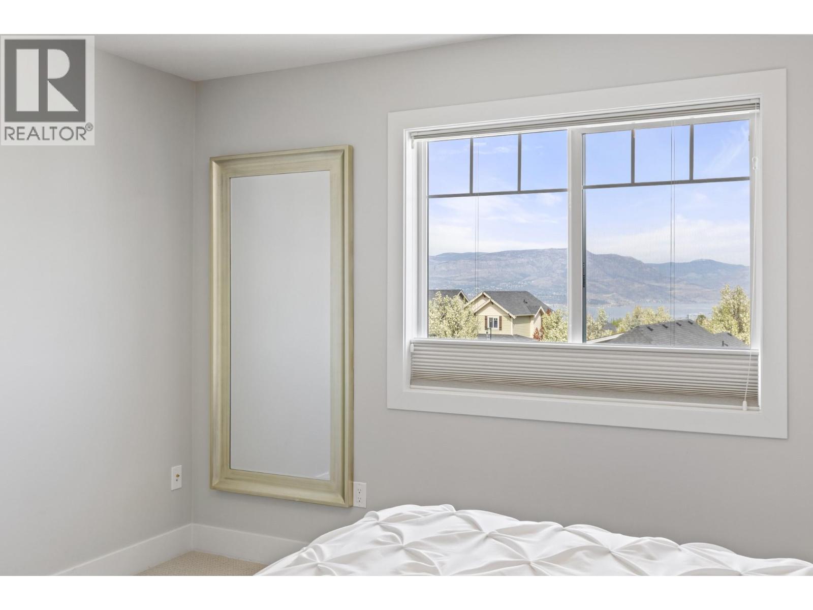 1260 Snowberry Avenue, Kelowna, British Columbia  V1W 5K7 - Photo 23 - 10382014