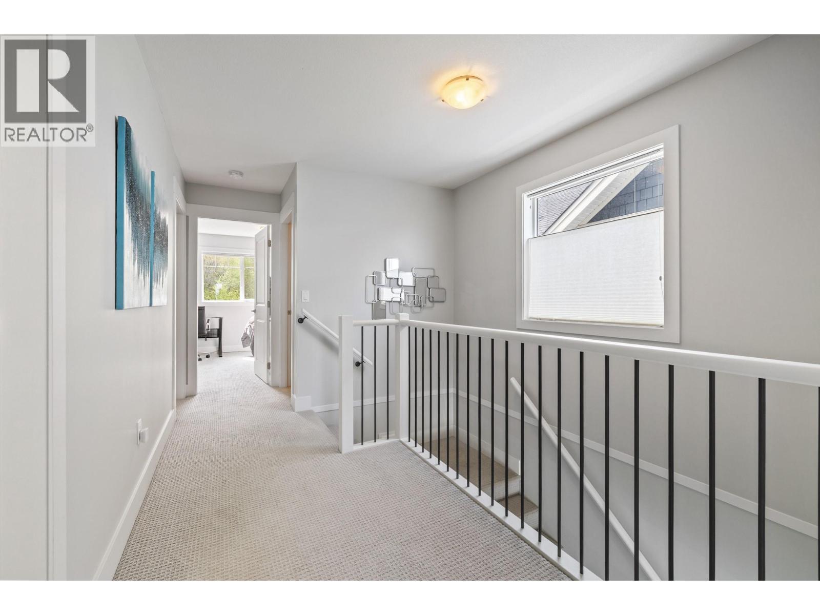 1260 Snowberry Avenue, Kelowna, British Columbia  V1W 5K7 - Photo 27 - 10382014