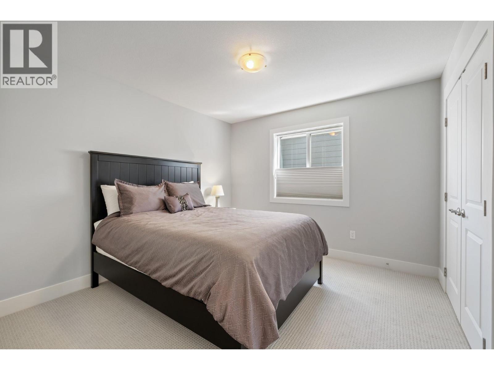 1260 Snowberry Avenue, Kelowna, British Columbia  V1W 5K7 - Photo 28 - 10382014