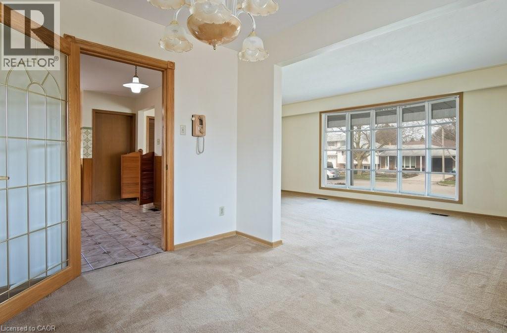 103 Queenston Drive, Kitchener, Ontario  N2B 2V2 - Photo 13 - 40823238