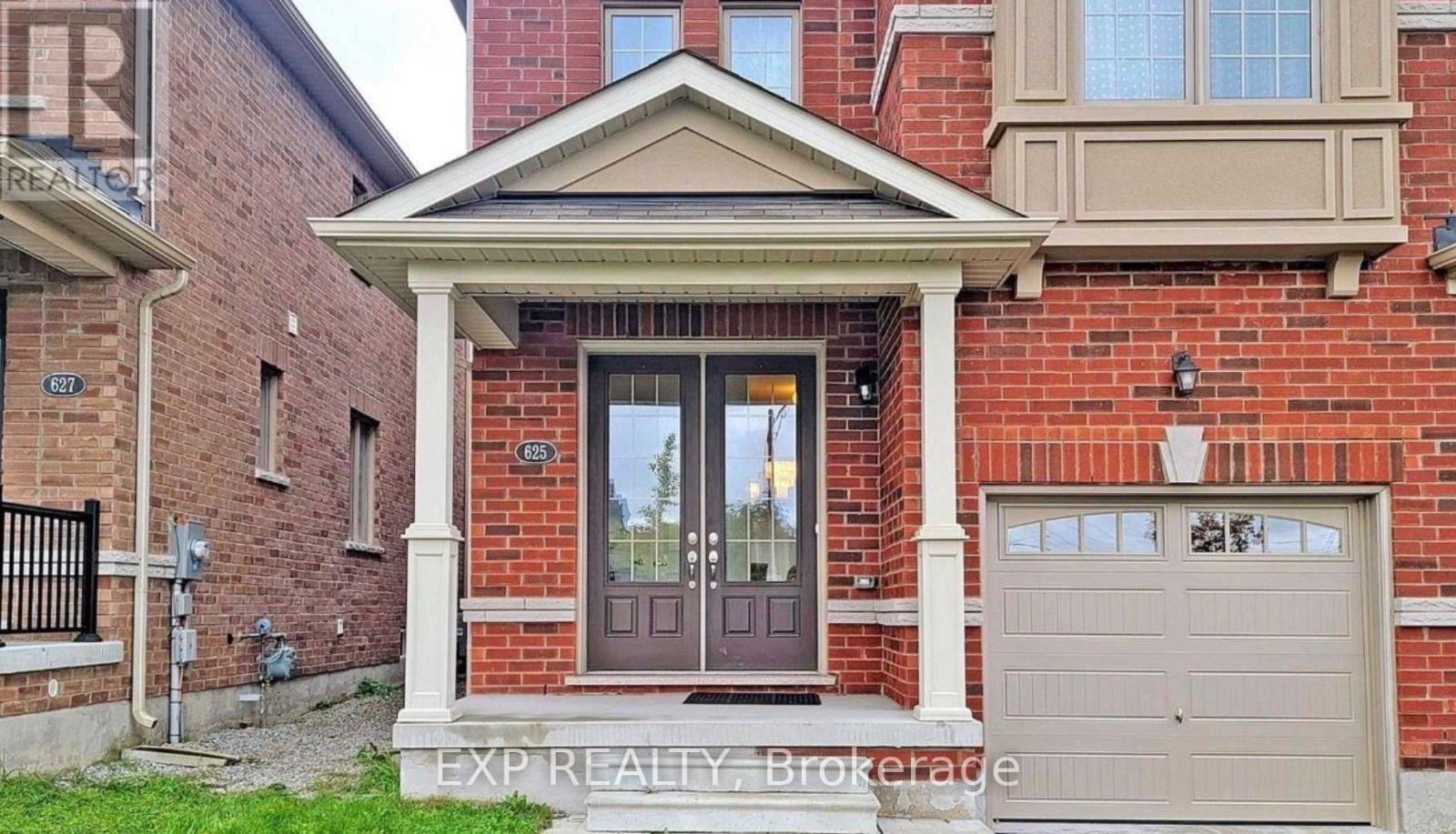 625 Sweetwater Crescent, Newmarket, Ontario  L3X 0H5 - Photo 1 - N13035424