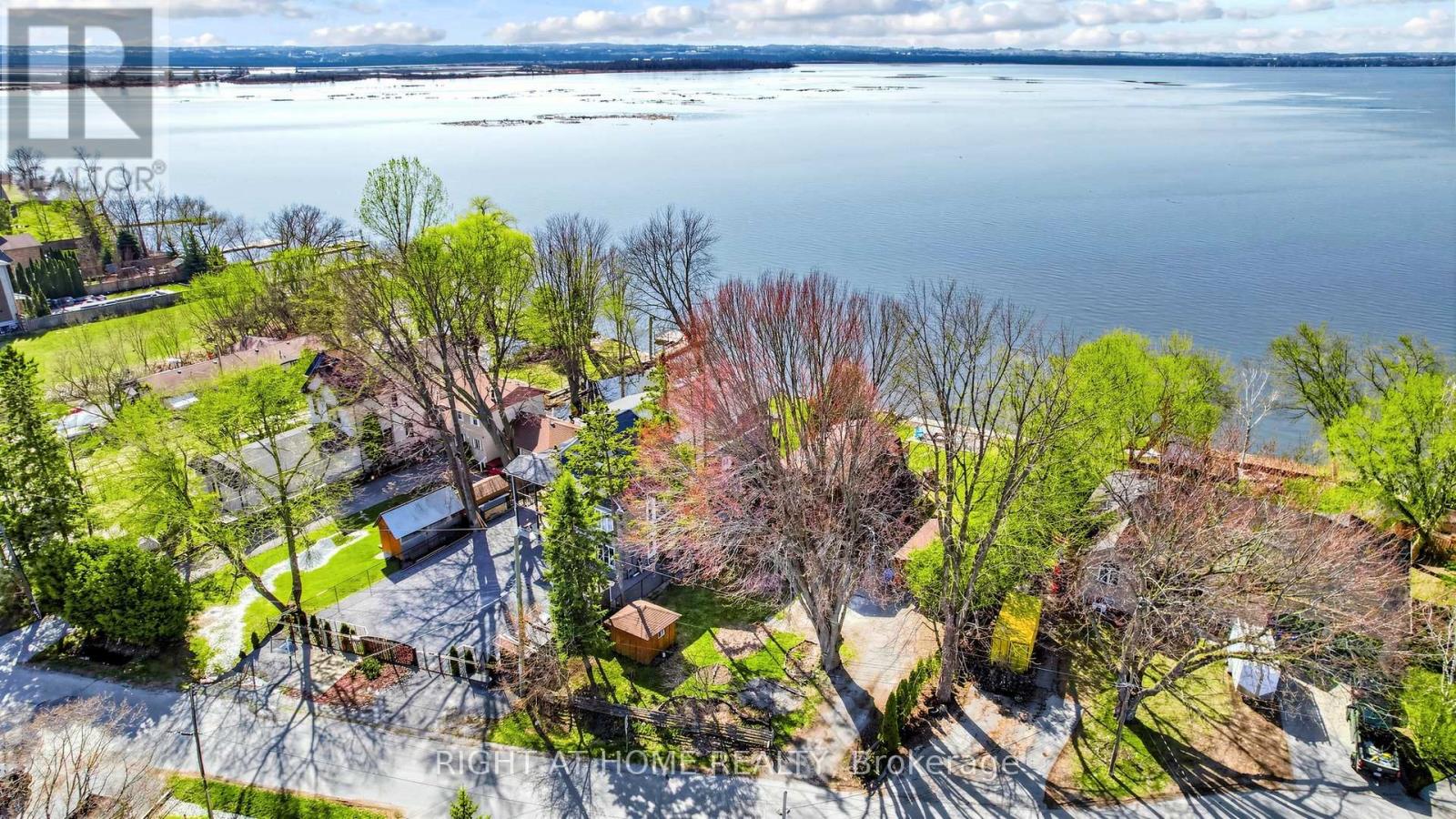 36 Shirlea Boulevard, Georgina, Ontario  L4P 1K9 - Photo 5 - N13035458