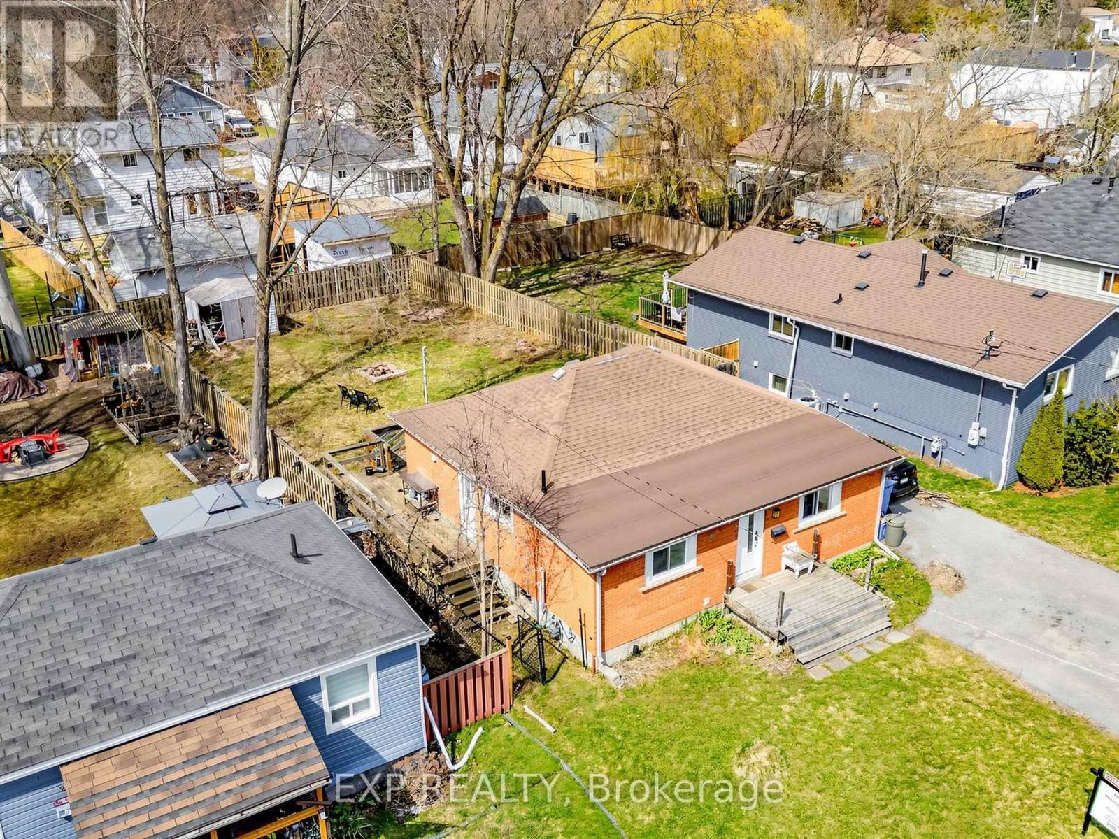 262 Woodycrest Avenue, Georgina, Ontario  L4P 2W2 - Photo 37 - N13035464