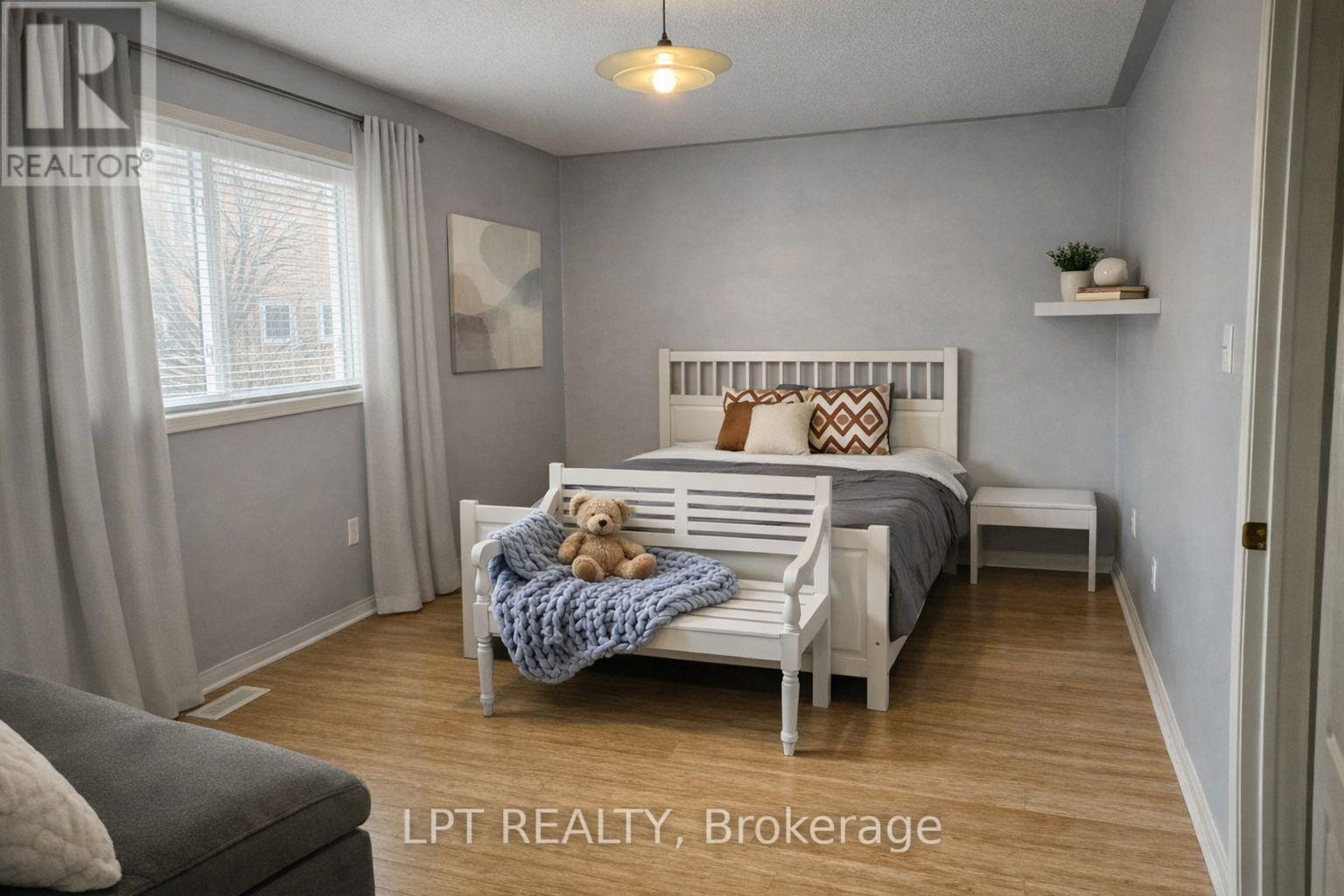 249 Rushbrook Drive, Newmarket, Ontario  L3X 2E3 - Photo 10 - N13035488