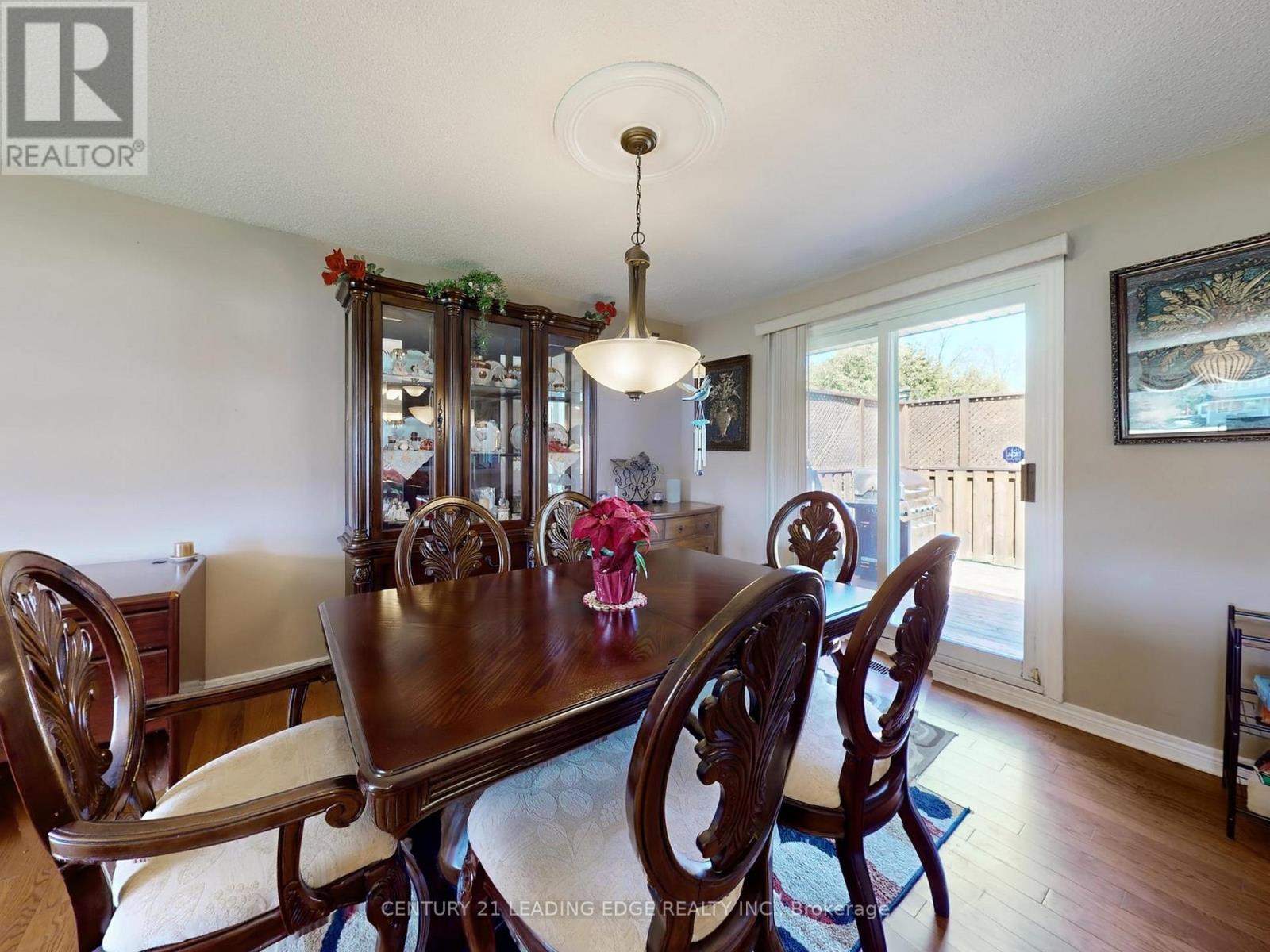 53 Metro Road N, Georgina, Ontario  L4P 1C1 - Photo 15 - N13035496