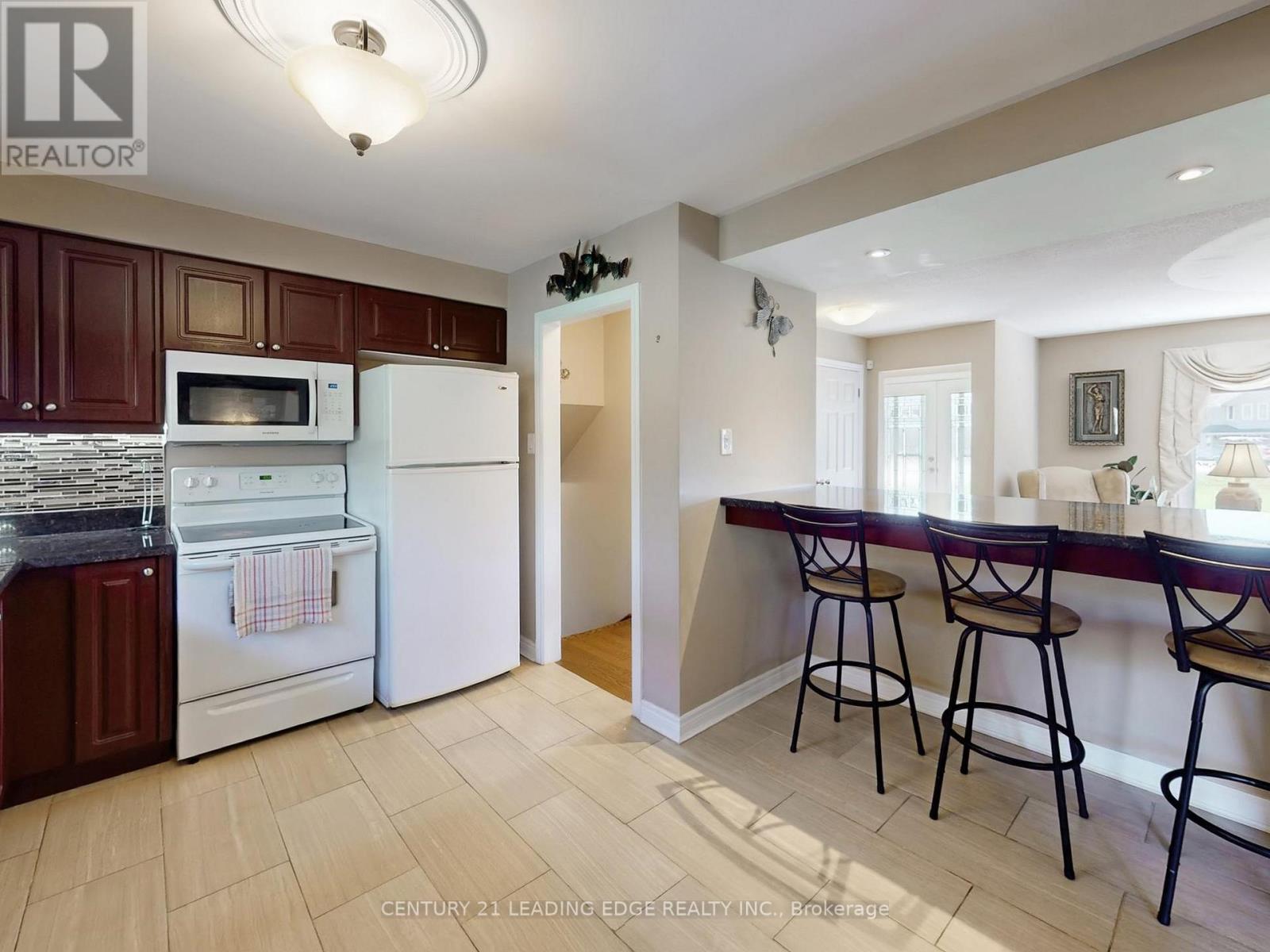 53 Metro Road N, Georgina, Ontario  L4P 1C1 - Photo 18 - N13035496