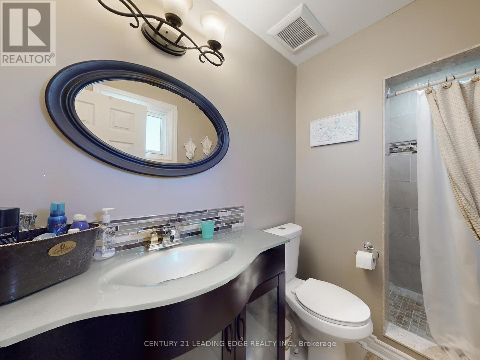 53 Metro Road N, Georgina, Ontario  L4P 1C1 - Photo 22 - N13035496