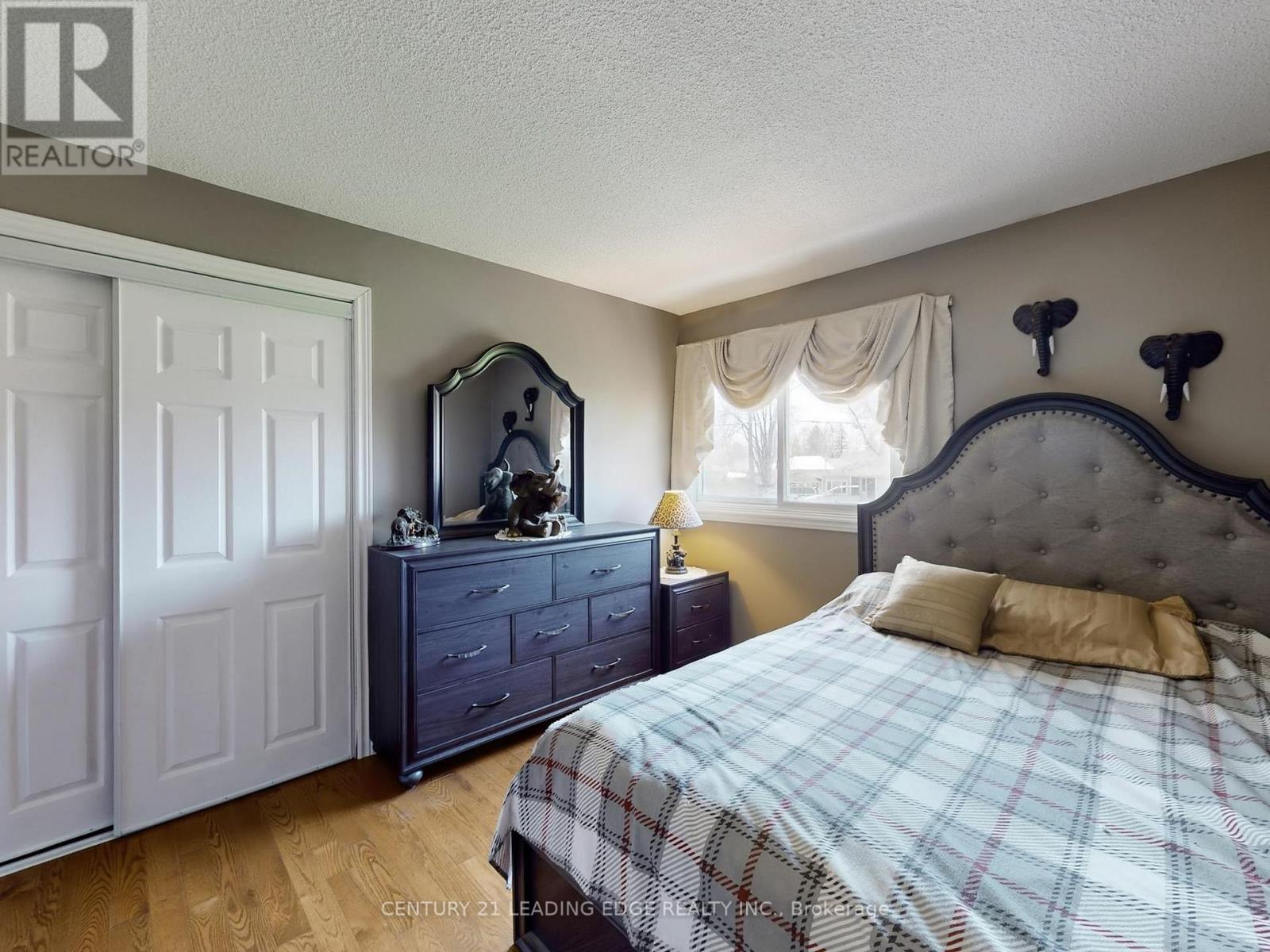 53 Metro Road N, Georgina, Ontario  L4P 1C1 - Photo 24 - N13035496