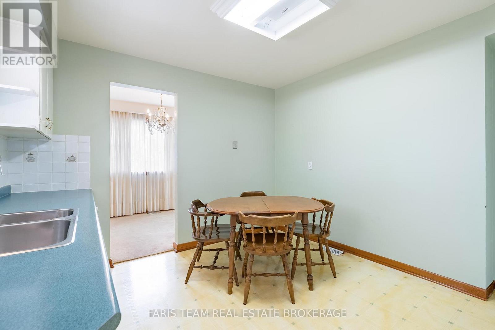 107 Scanlon Avenue, Bradford West Gwillimbury, Ontario  L3Z 1G6 - Photo 11 - N13035546