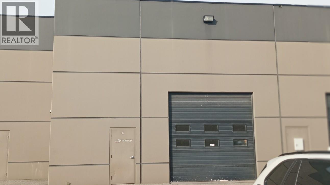 4 215 Neave Road, Kelowna, British Columbia  V1V 2L9 - Photo 2 - 10379688