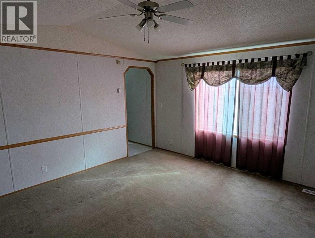 211 Railway Avenue, Coaldale, Alberta  T1M 0A8 - Photo 3 - A2295784