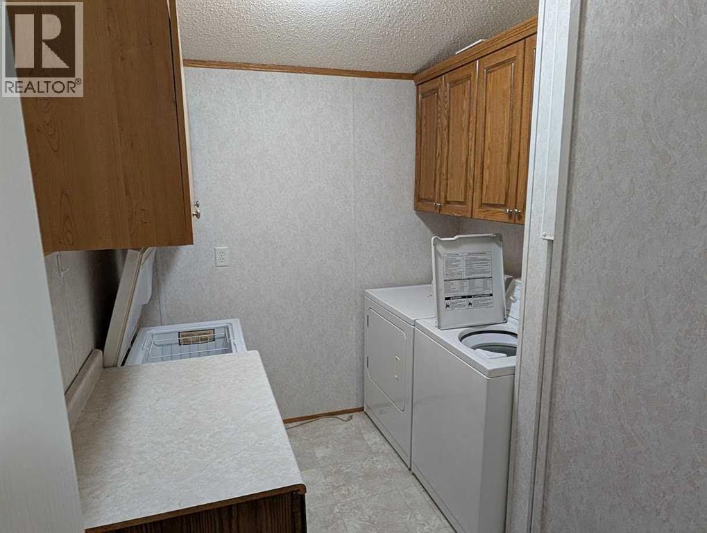 211 Railway Avenue, Coaldale, Alberta  T1M 0A8 - Photo 21 - A2295784