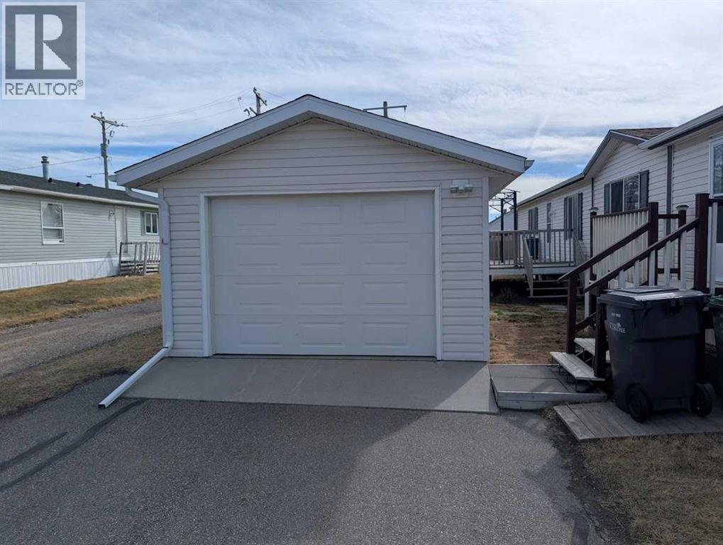 211 Railway Avenue, Coaldale, Alberta  T1M 0A8 - Photo 24 - A2295784