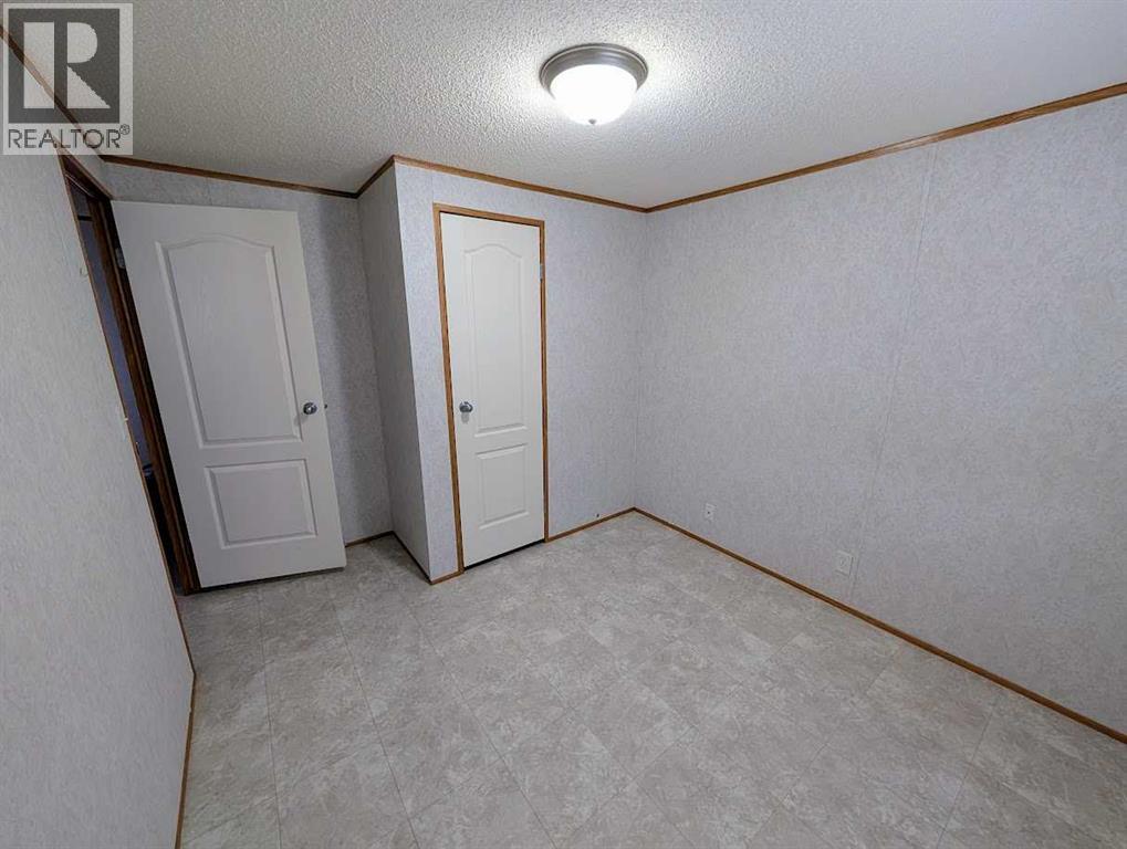 211 Railway Avenue, Coaldale, Alberta  T1M 0A8 - Photo 18 - A2295784