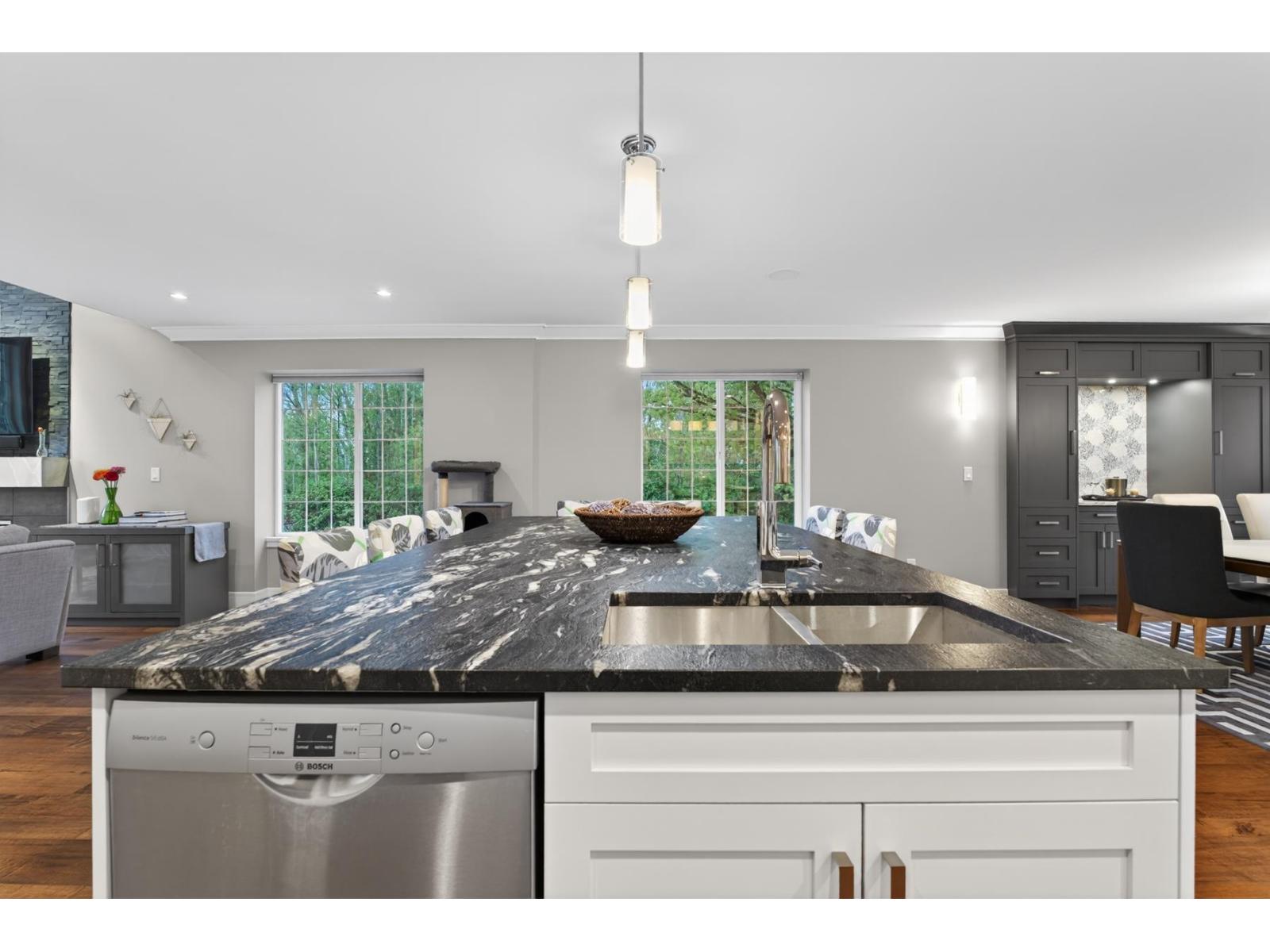 16748 109th Avenue, Surrey, British Columbia  V4N 5H6 - Photo 9 - R3115026