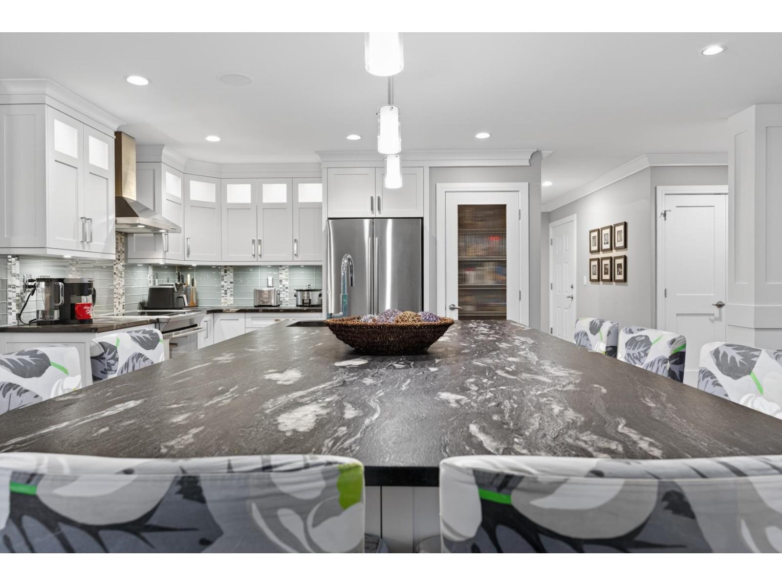 16748 109th Avenue, Surrey, British Columbia  V4N 5H6 - Photo 18 - R3115026