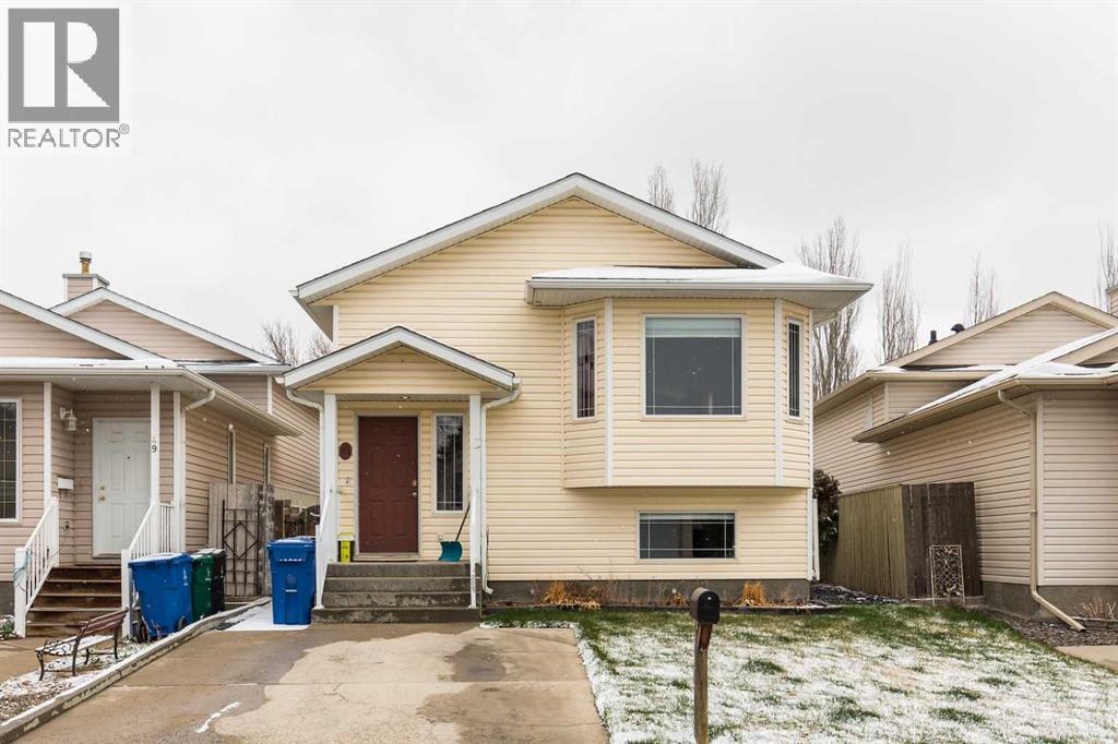 53 St James Crescent N, Lethbridge, Alberta  T1H 6M5 - Photo 1 - A2302633