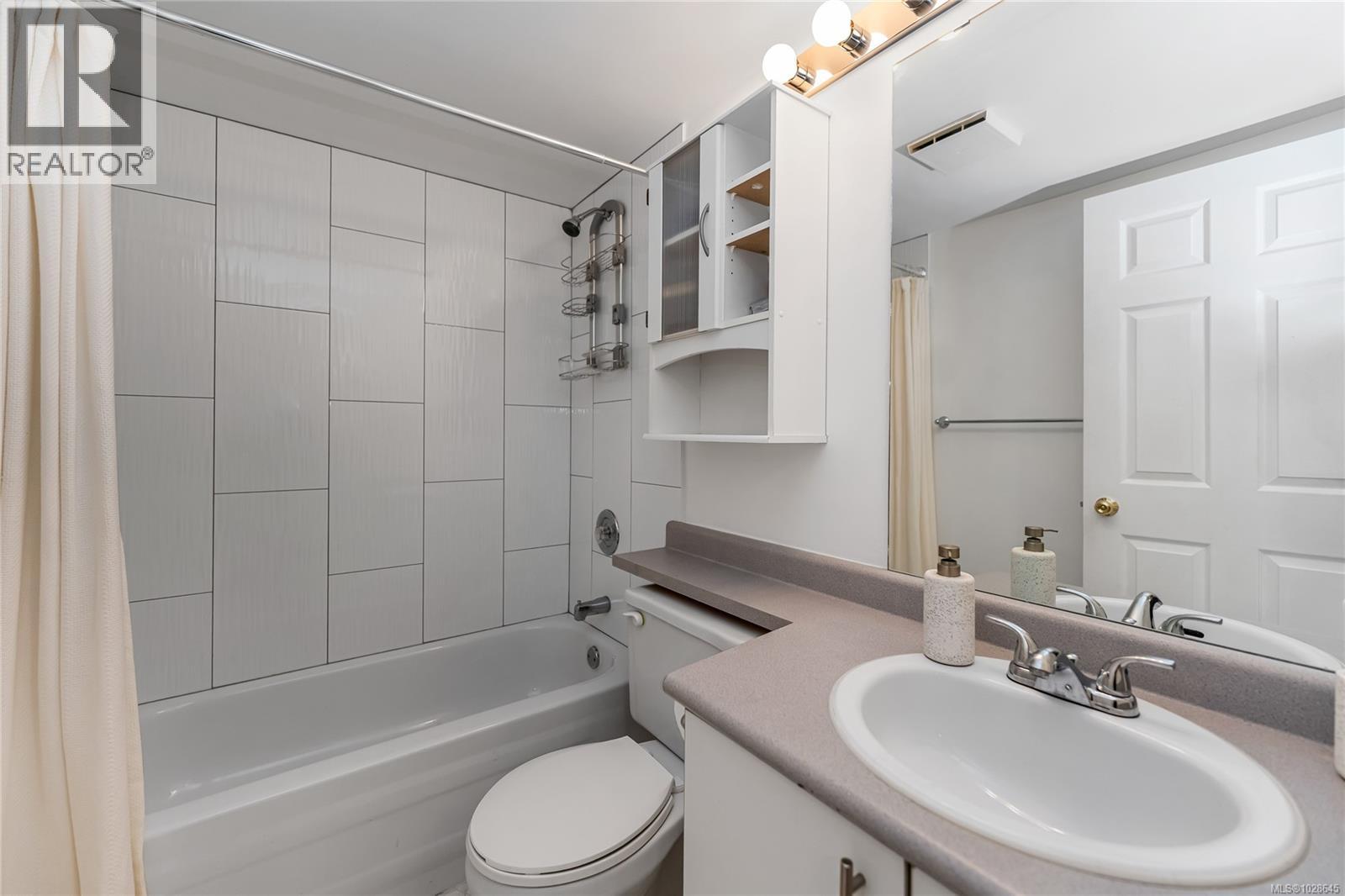 111 3010 Washington Ave, Victoria, British Columbia  V9A 1P6 - Photo 19 - 1028645