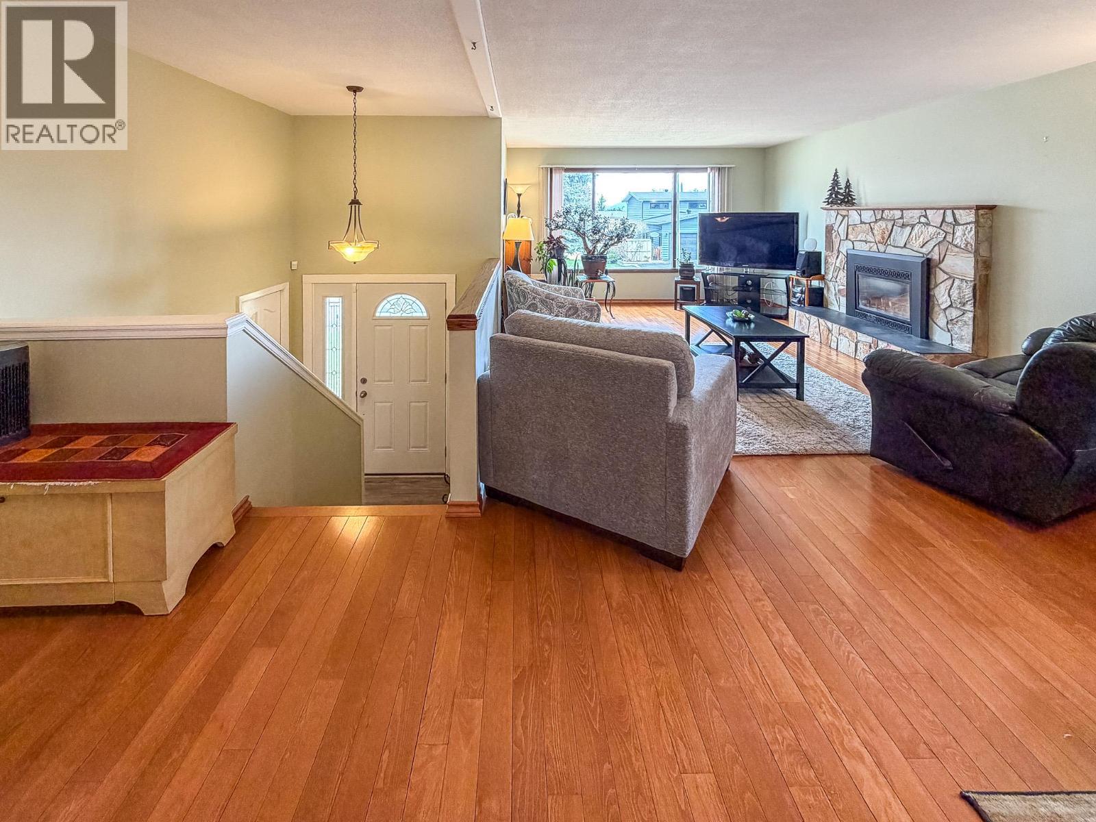 1317 16th Street S, Cranbrook, British Columbia  V1C 5K5 - Photo 4 - 10384517