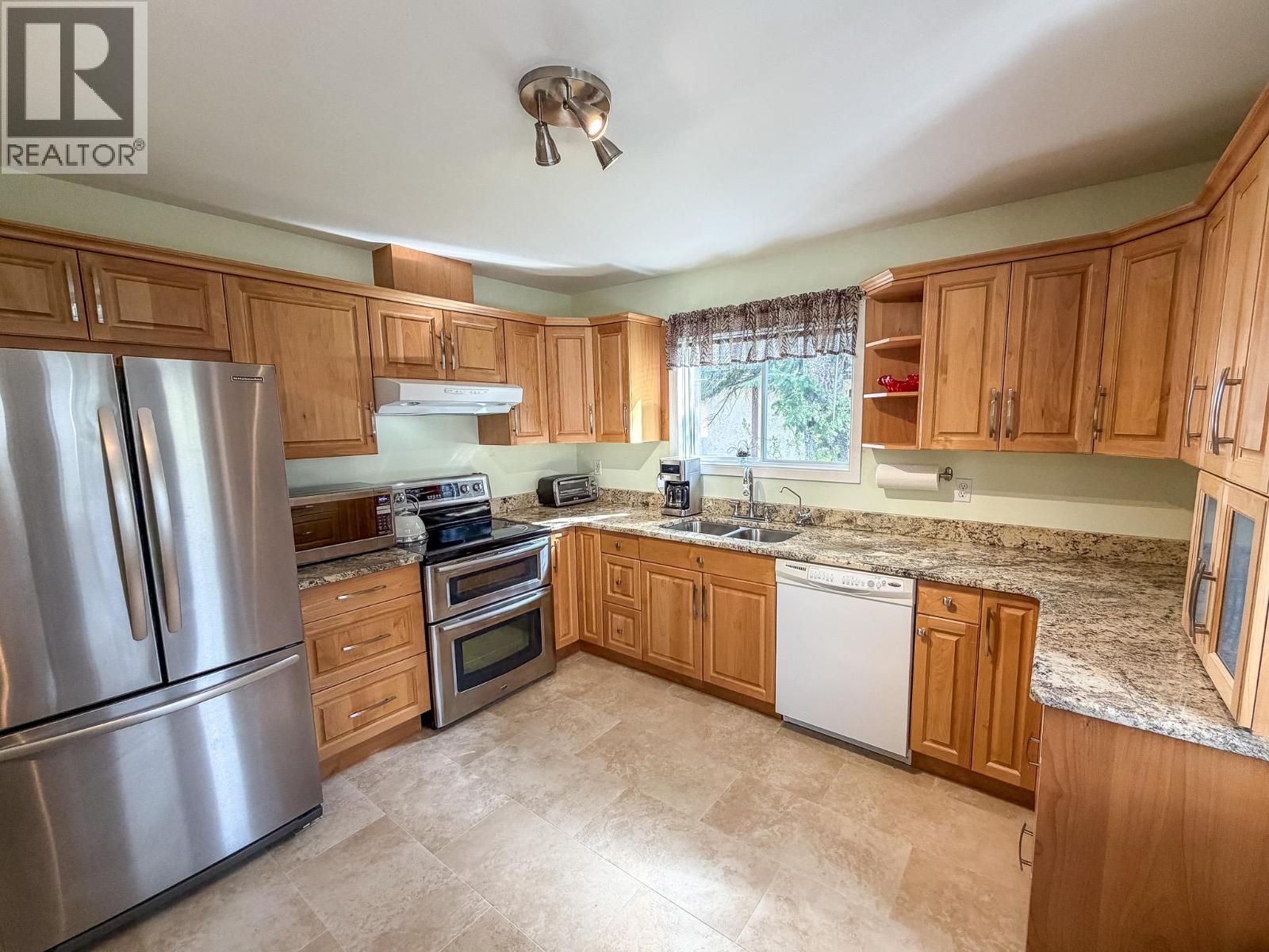 1317 16th Street S, Cranbrook, British Columbia  V1C 5K5 - Photo 10 - 10384517
