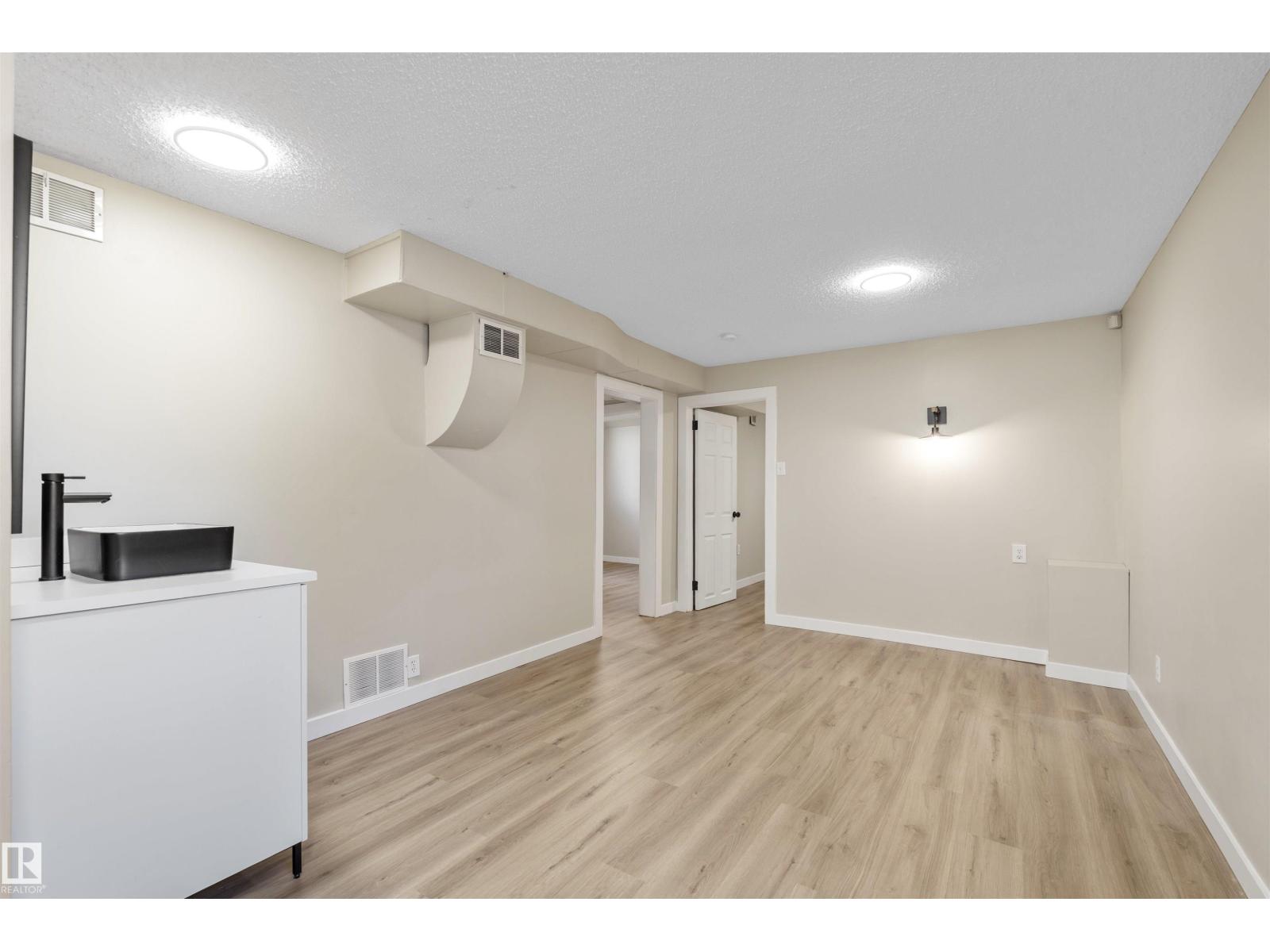 10715 135 St Nw, Edmonton, Alberta  T5M 1J7 - Photo 13 - E4483723