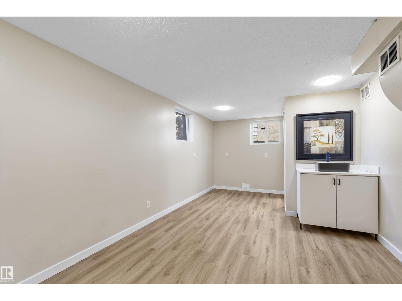 10715 135 St Nw, Edmonton, Alberta  T5M 1J7 - Photo 12 - E4483723