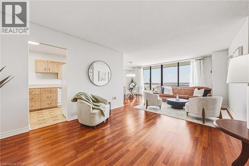 2055 Upper Middle Road Unit# 705, Burlington, Ontario  L7P 3P4 - Photo 4 - 40823239