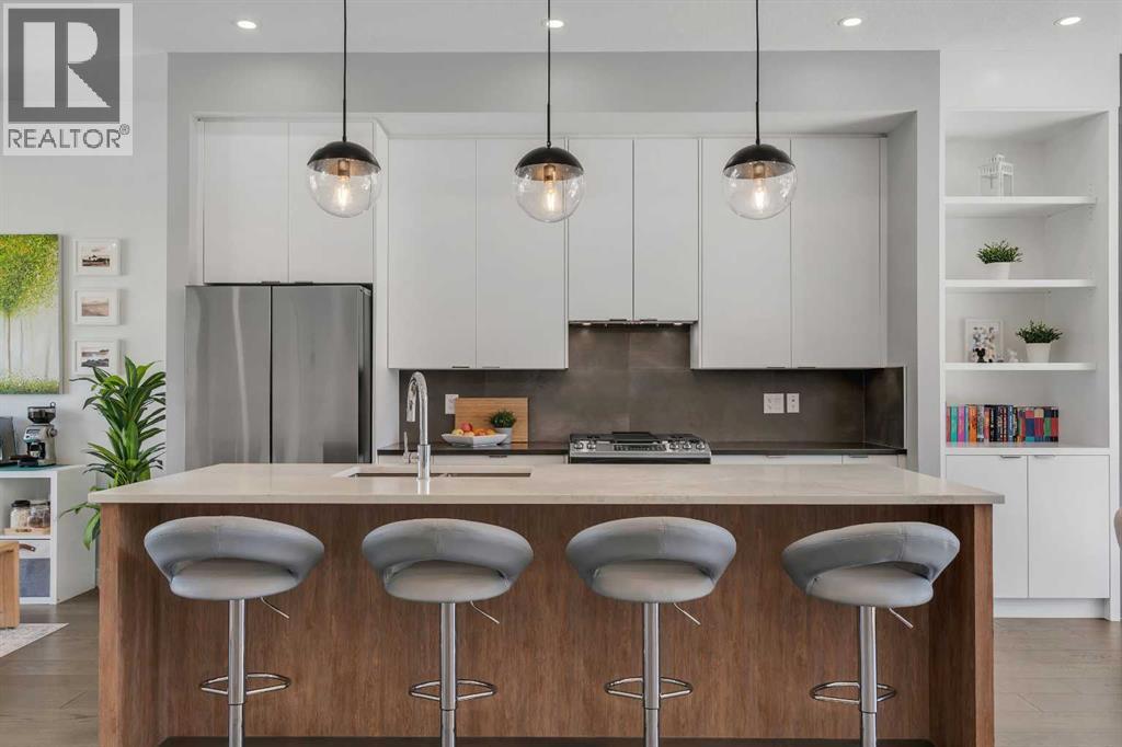 947 31 Avenue Nw, Calgary, Alberta  T2K 0A6 - Photo 2 - A2304183