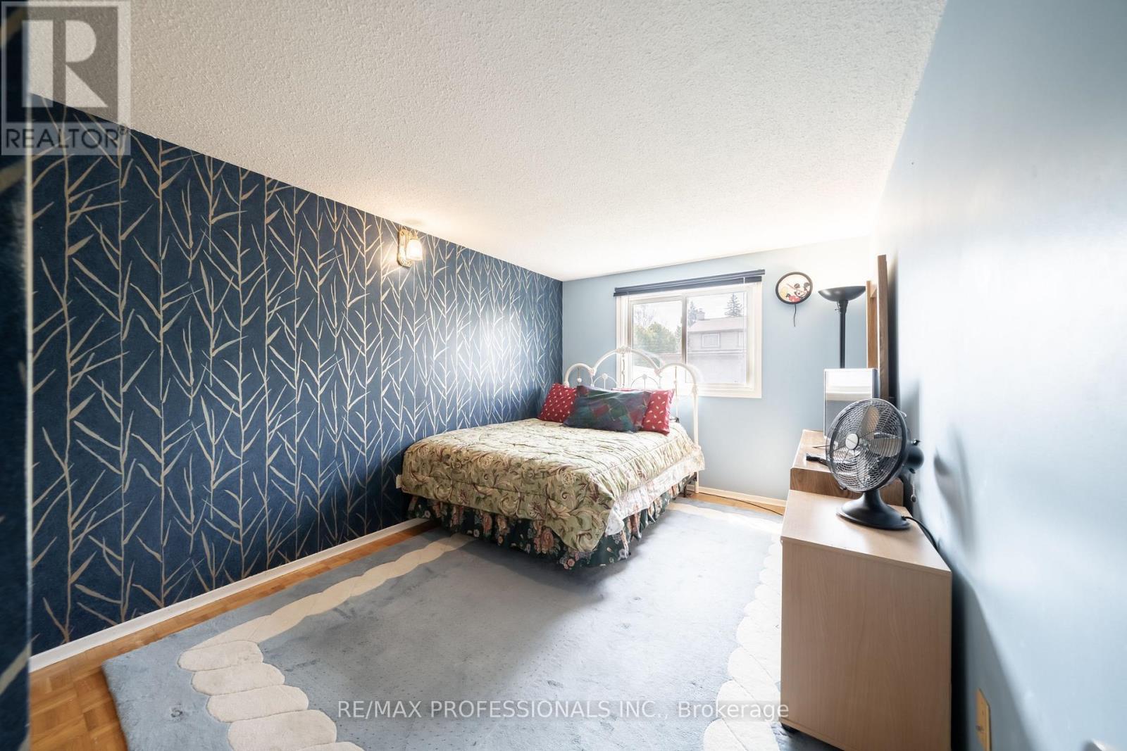 3435 Martins Pine Crescent, Mississauga, Ontario  L5L 1G3 - Photo 13 - W13035480