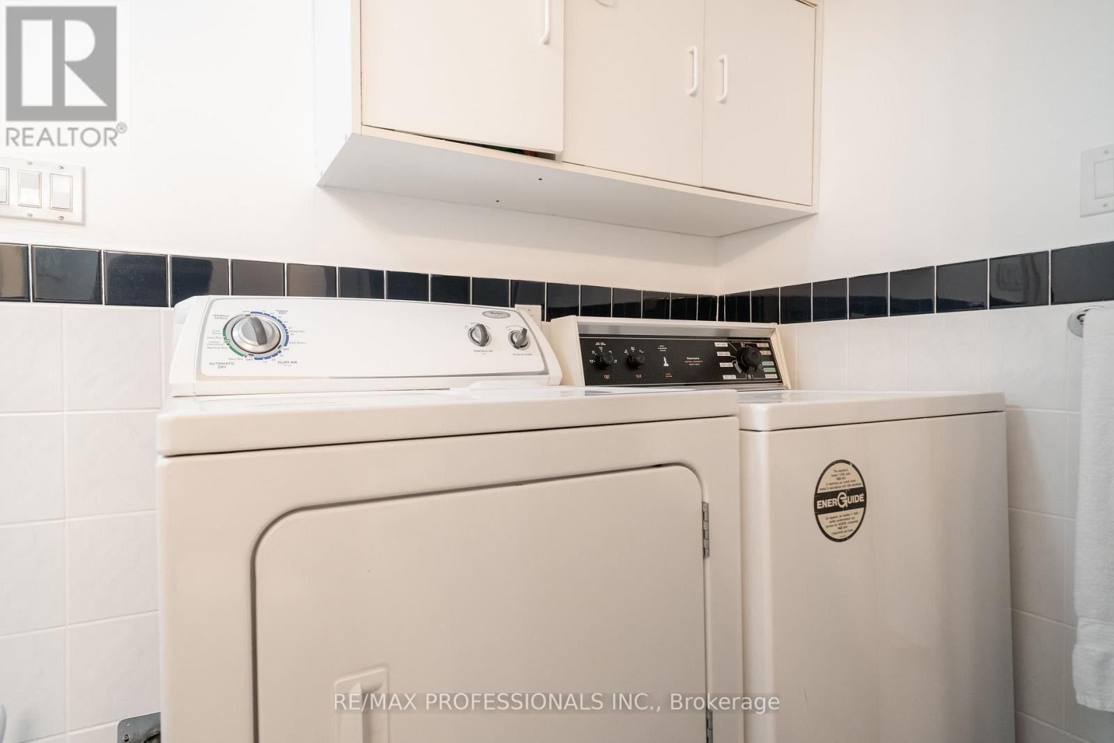 3435 Martins Pine Crescent, Mississauga, Ontario  L5L 1G3 - Photo 22 - W13035480