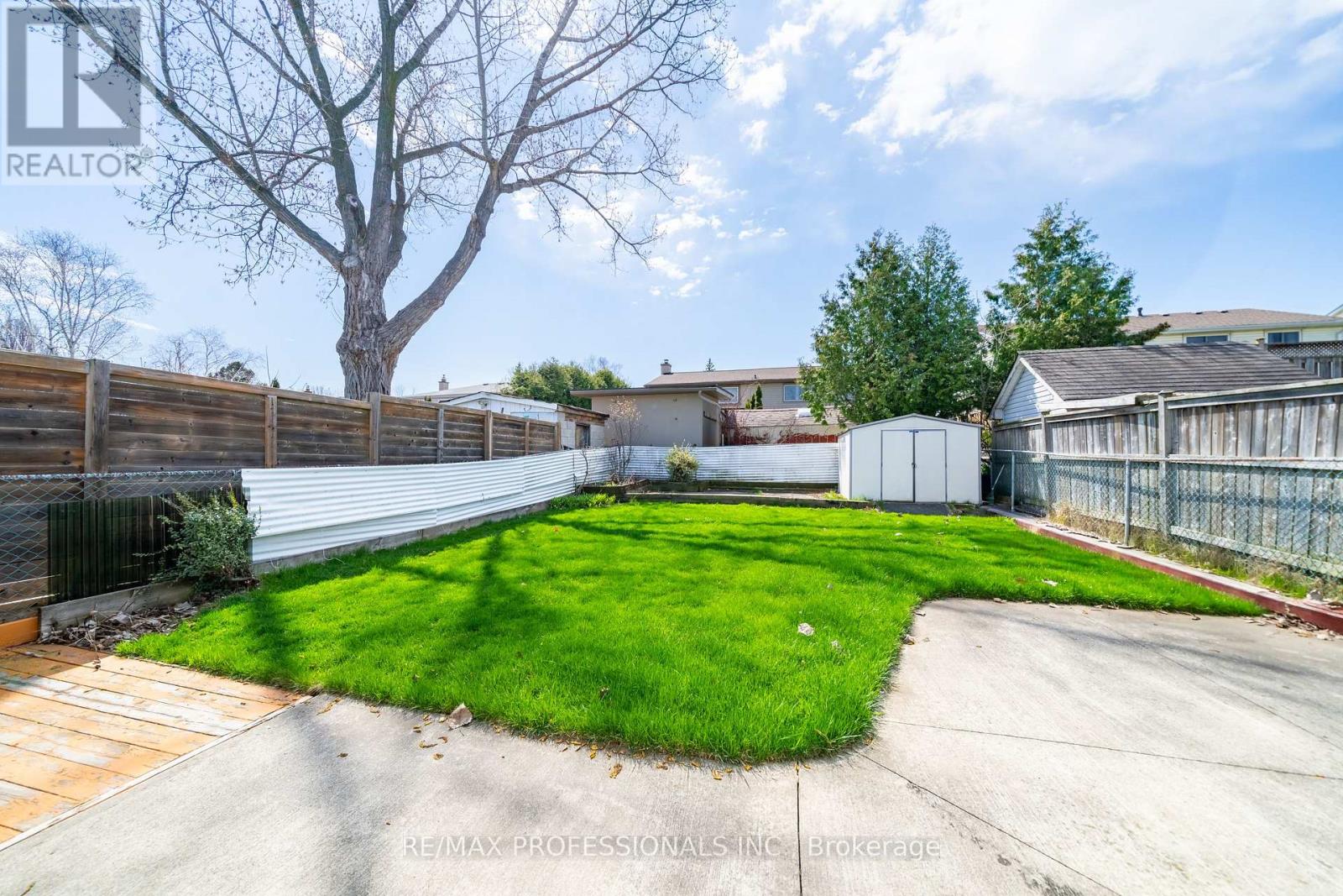 3435 Martins Pine Crescent, Mississauga, Ontario  L5L 1G3 - Photo 24 - W13035480