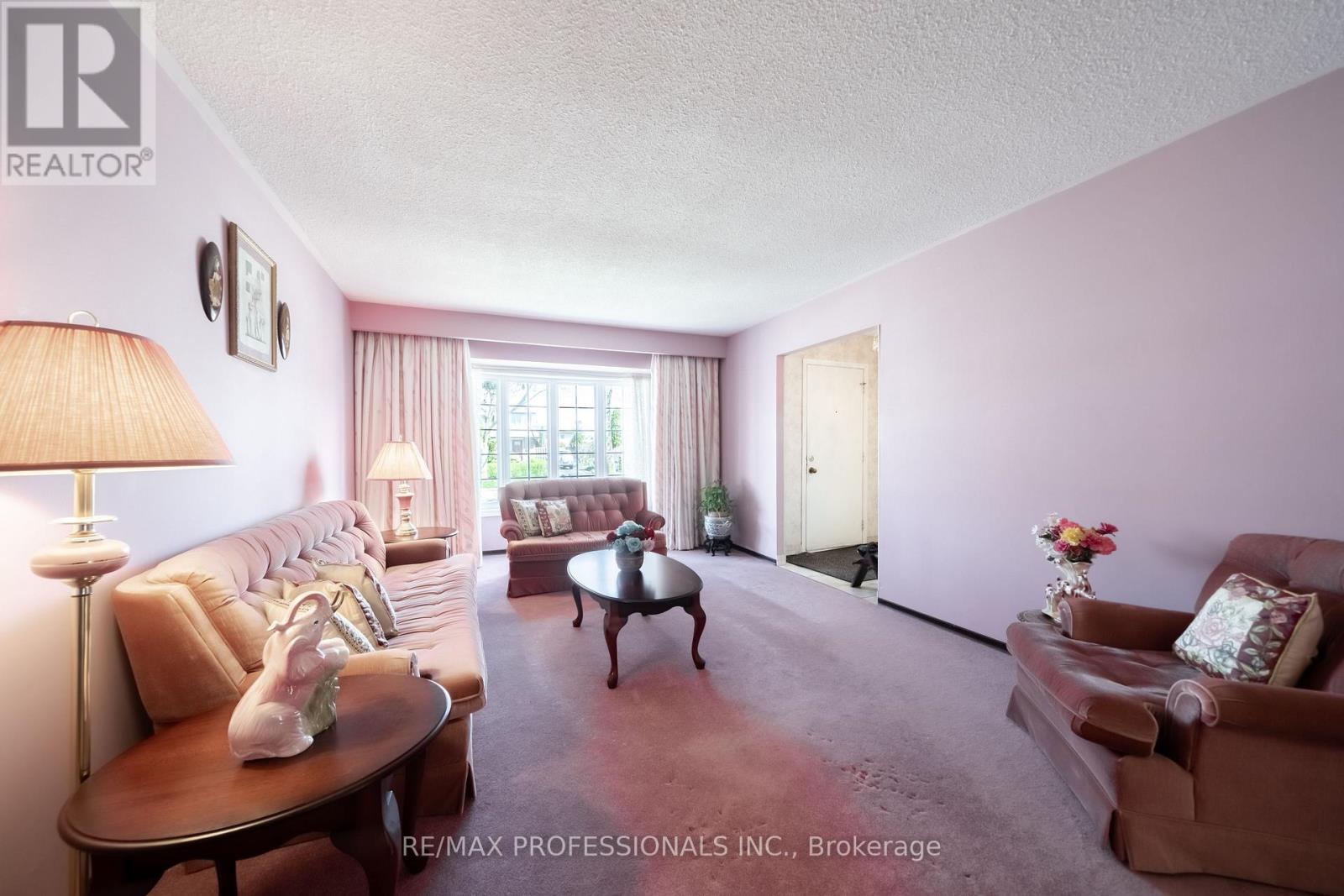 3435 Martins Pine Crescent, Mississauga, Ontario  L5L 1G3 - Photo 8 - W13035480