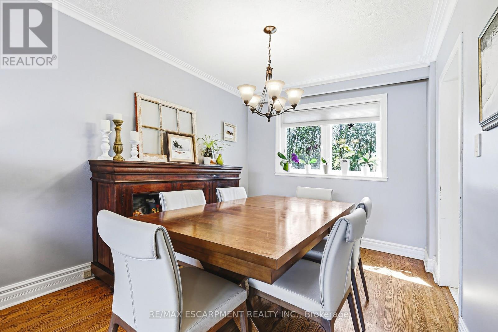 668 Chestnut Place, Burlington, Ontario  L7N 3E8 - Photo 8 - W13035486