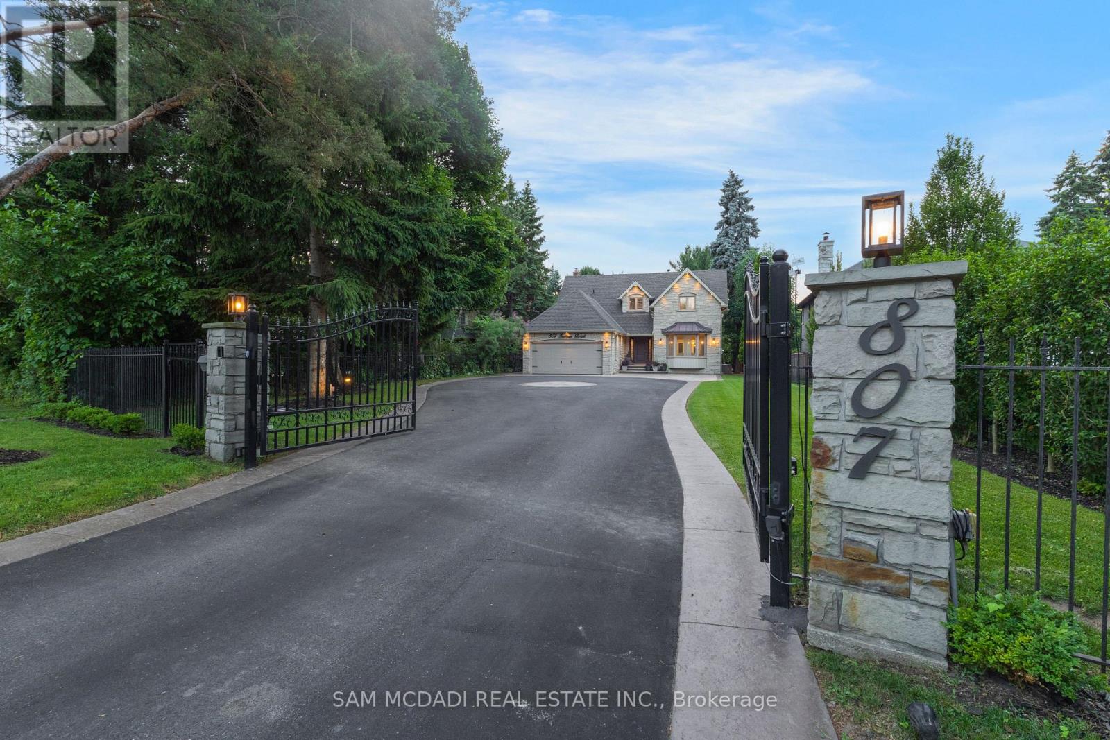 807 INDIAN ROAD, Mississauga, Ontario