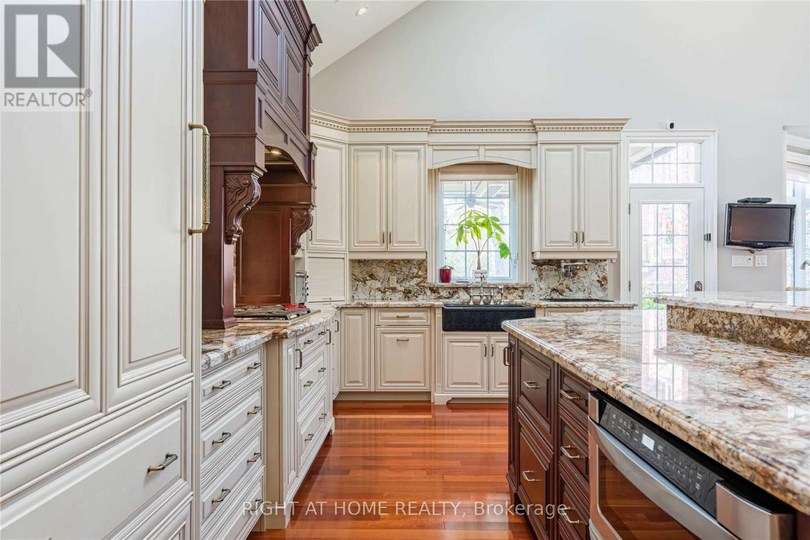 78 Raymar Place, Oakville, Ontario  L6J 6M1 - Photo 10 - W13035562