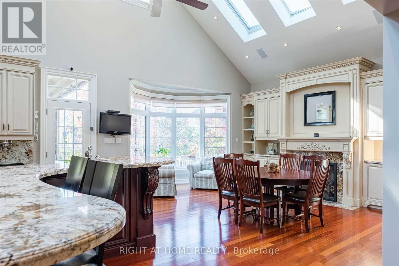 78 Raymar Place, Oakville, Ontario  L6J 6M1 - Photo 14 - W13035562