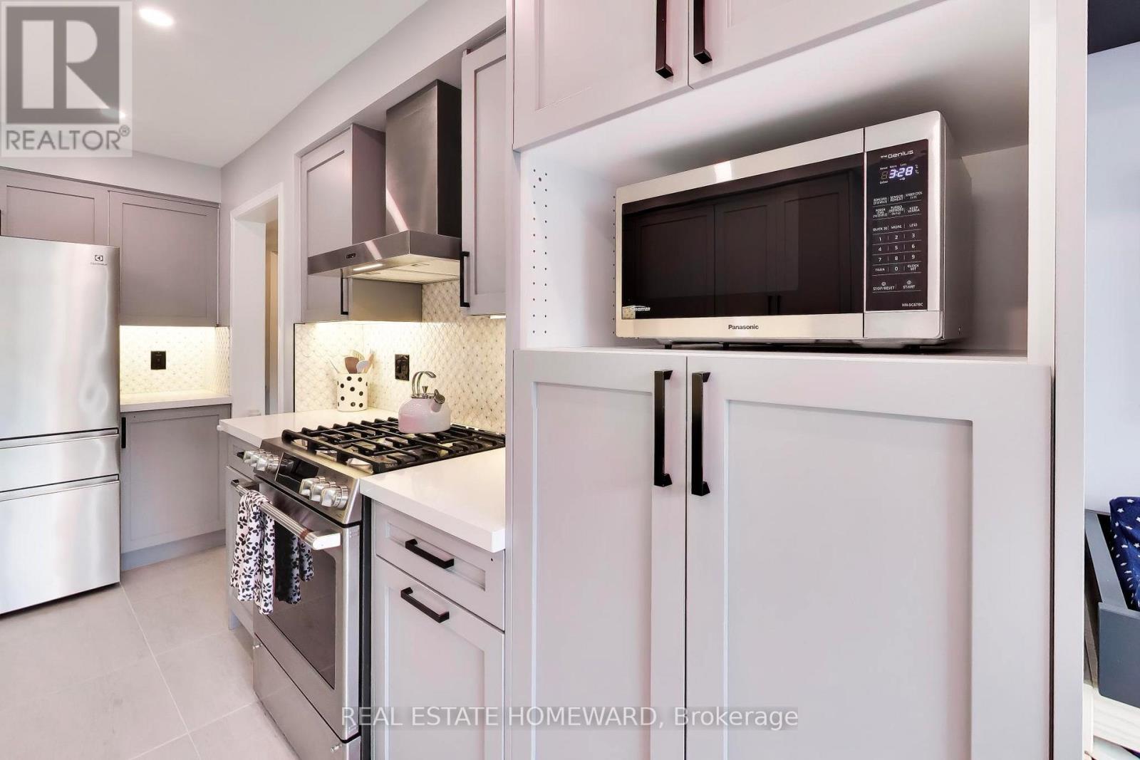 3375 Fenwick Crescent, Mississauga, Ontario  L5L 5N5 - Photo 17 - W13035570