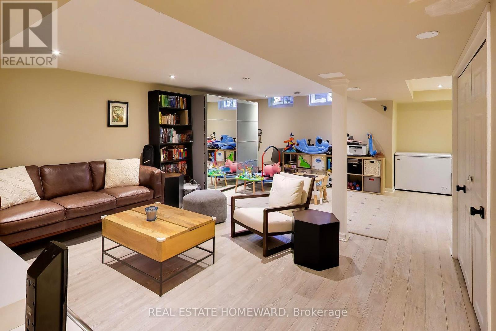 3375 Fenwick Crescent, Mississauga, Ontario  L5L 5N5 - Photo 28 - W13035570