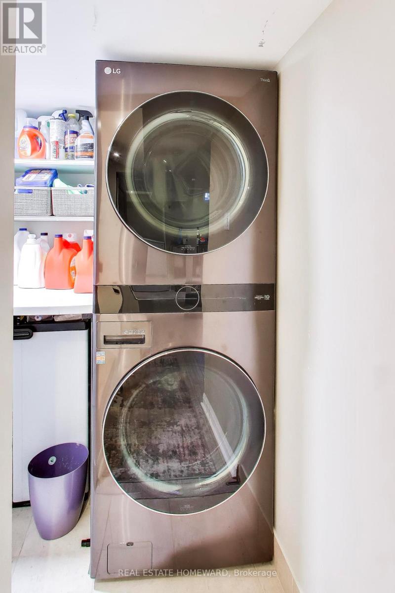 3375 Fenwick Crescent, Mississauga, Ontario  L5L 5N5 - Photo 32 - W13035570