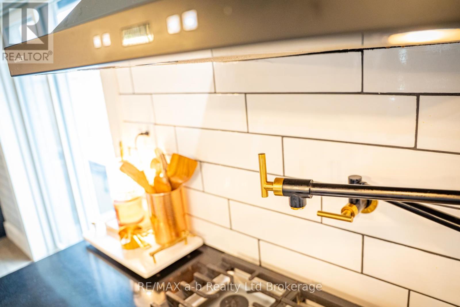 3 Belfast Circle, Tillsonburg, Ontario  N4G 5G3 - Photo 17 - X13035868