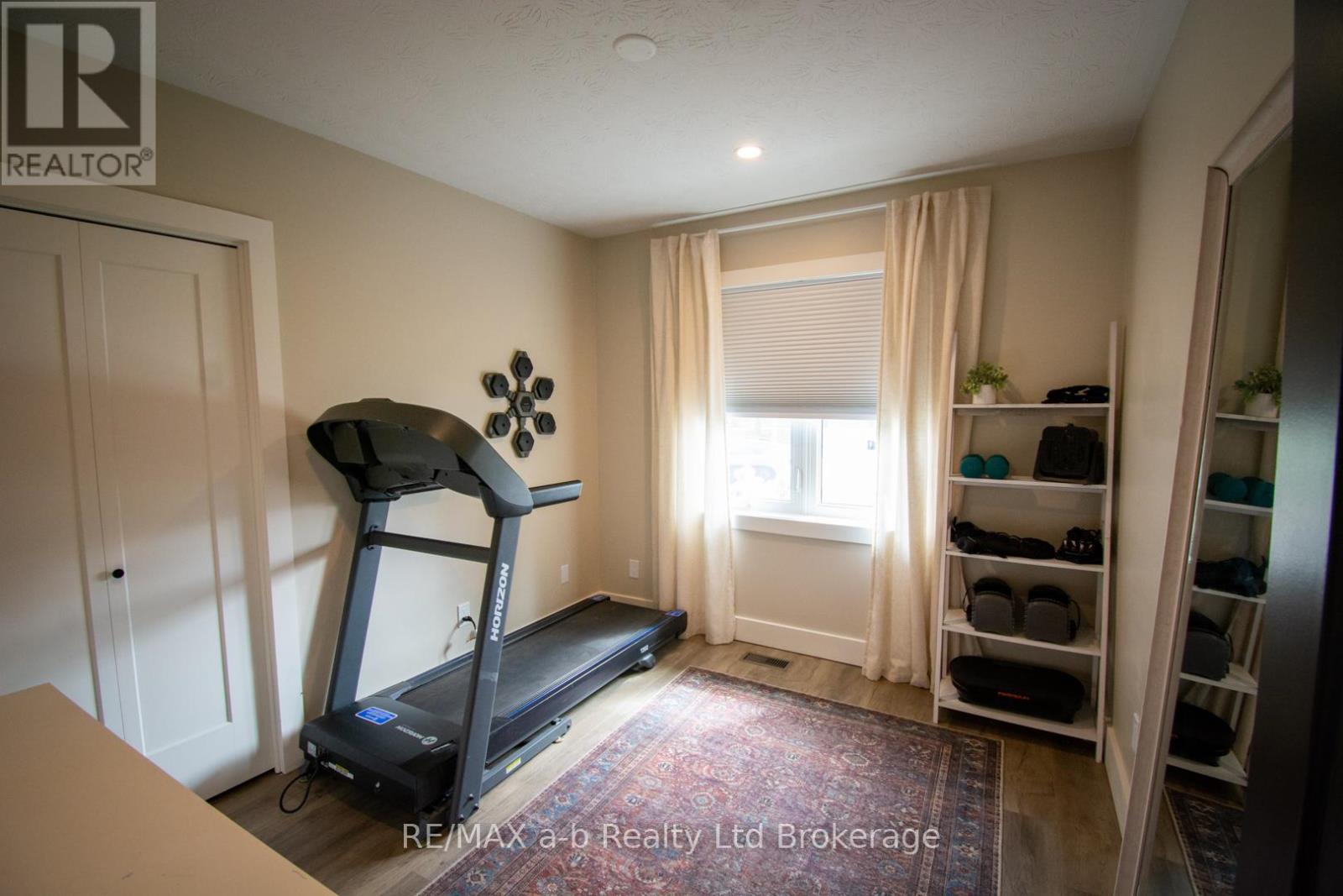 3 Belfast Circle, Tillsonburg, Ontario  N4G 5G3 - Photo 25 - X13035868