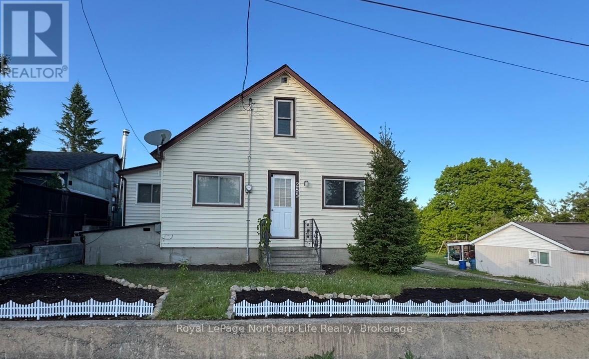 285 SEVENTH STREET, Mattawa, Ontario