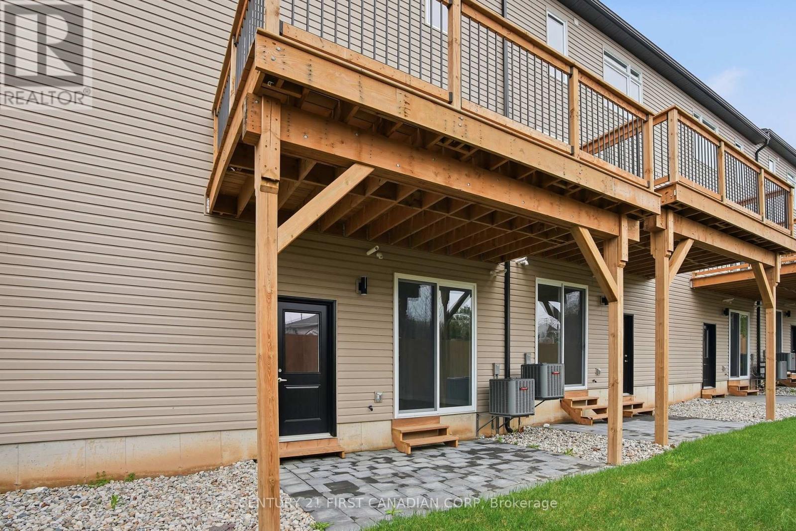 16 - 349 Southdale Road E, London South, Ontario  N6E 0B9 - Photo 41 - X12736732