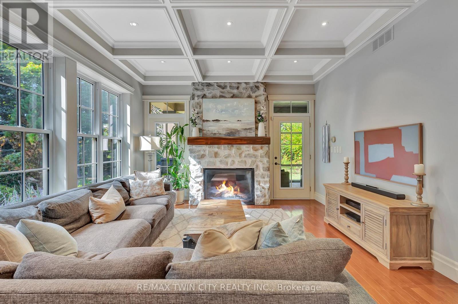 3667 Old Beverly Road, North Dumfries, Ontario  N1R 5S7 - Photo 12 - X12942630