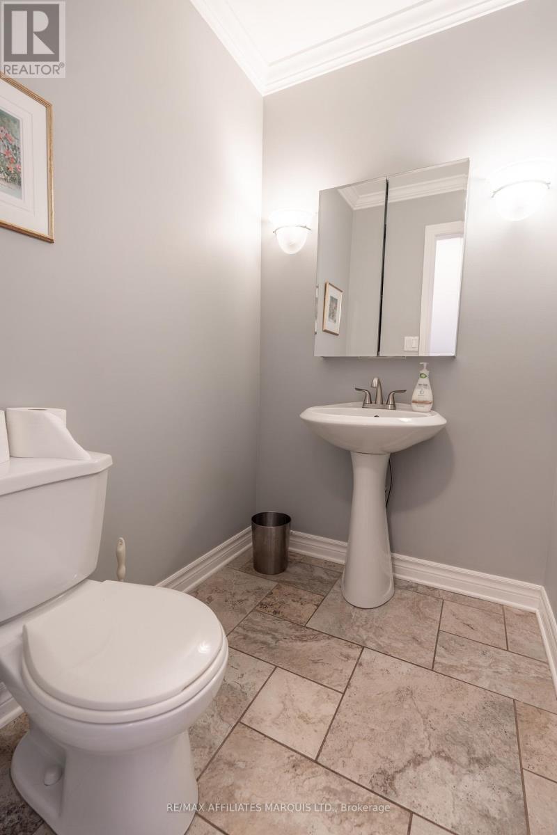 865 Chelsea Crescent, Cornwall, Ontario  K6H 6Y6 - Photo 17 - X12942248