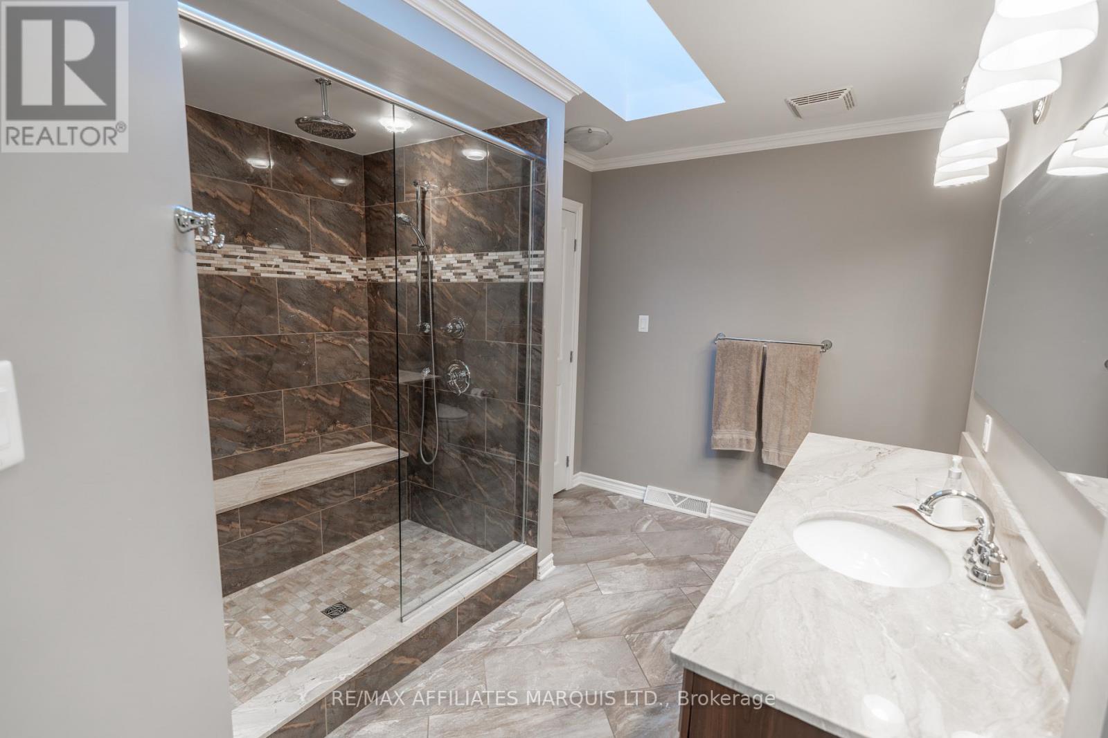 865 Chelsea Crescent, Cornwall, Ontario  K6H 6Y6 - Photo 21 - X12942248