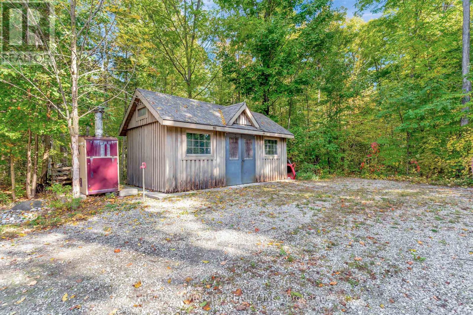 3667 Old Beverly Road, North Dumfries, Ontario  N1R 5S7 - Photo 46 - X12942630