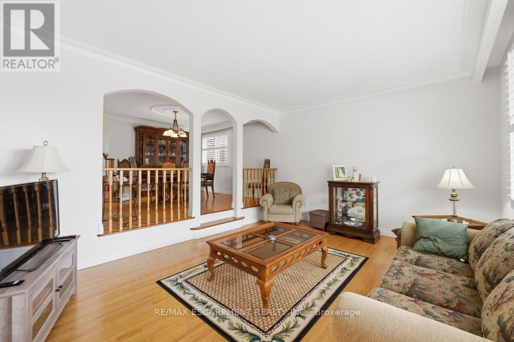 68 Nugent Drive, Hamilton, Ontario  L8H 2M8 - Photo 10 - X13035422