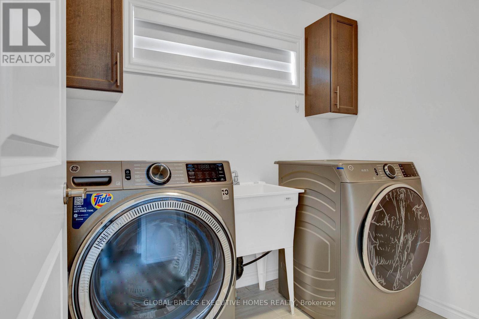 183 Longboat Run W, Brantford, Ontario  N3T 5L5 - Photo 33 - X13035522