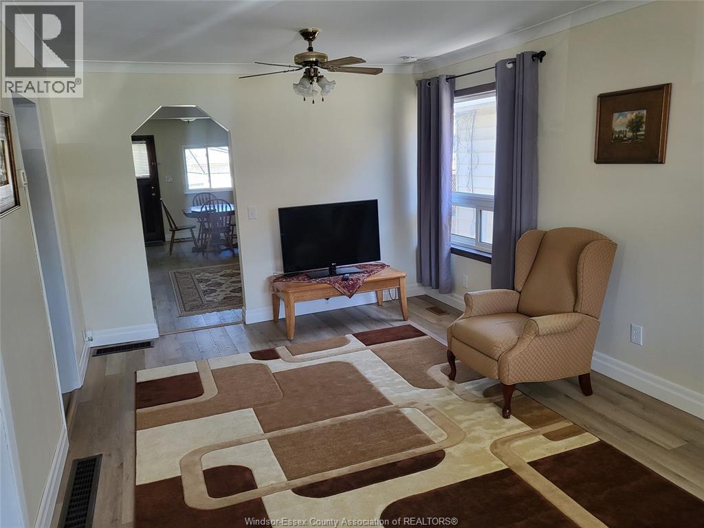 1682 Elsmere Avenue, Windsor, Ontario  N8X 4H4 - Photo 3 - 26008993